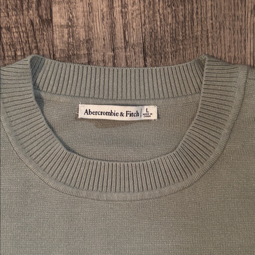 Abercrombie & Fitch Crewneck Knit Sweater - Green - Size Large - Picture 2 of 3